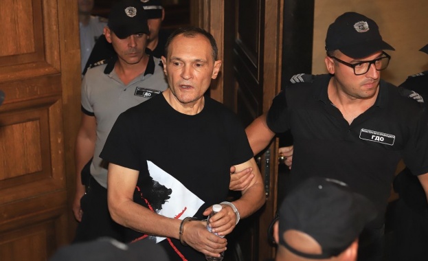 Прокуратурата назначи от днес охрана на Васил Божков и близките