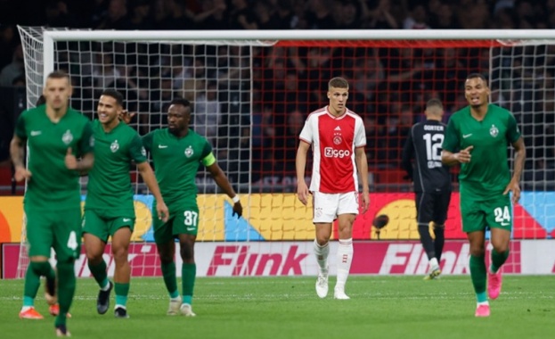 "Лудогорец" победи "Аякс" в Амстердам, но отпадна от Лига Европа