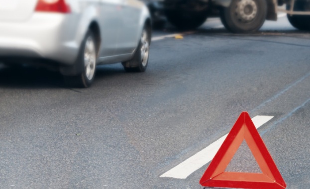 Ограничено е  движението по път I-5 Стара Загора - Казанлък 