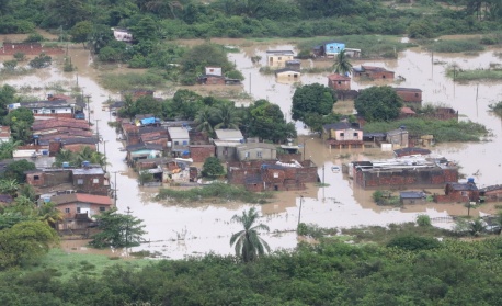 39 са вече жертвите от най-тежките наводнения за последните 80 години в Южна Бразилия 