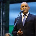 Радев: Всеки засегнат от бедствието следва да чувства протегнатата ръка на държавата