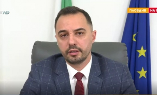 Богдан Богданов: "Лукойл" трябва да договори и достави на България петрол на възможно най-добри цени