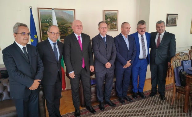 Български и албански университети ще разширят сътрудничеството си като разработват
