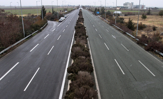 Преминаването на превозни средства ще бъде безплатно и в двeте