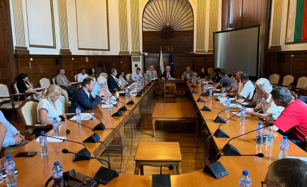 Основна задача на Министерство на земеделието и храните е да