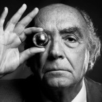 Обичам да гледам хората в очите...