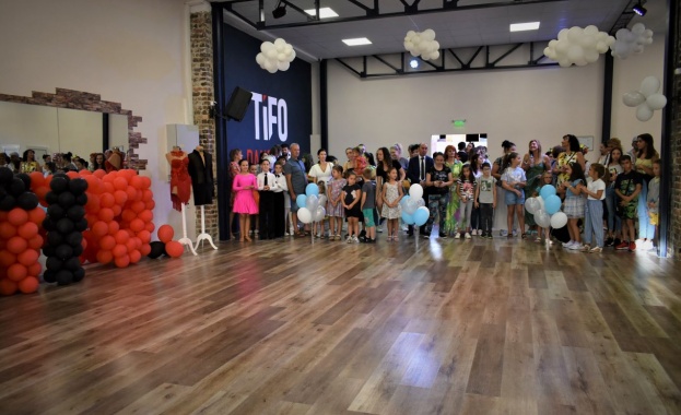 Нова спортна зала отвори врати в Асеновград 