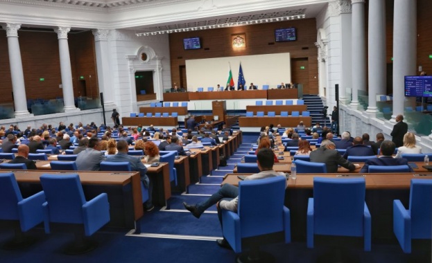 Парламентът прие на първо четене законопроект за изменение и допълнение
