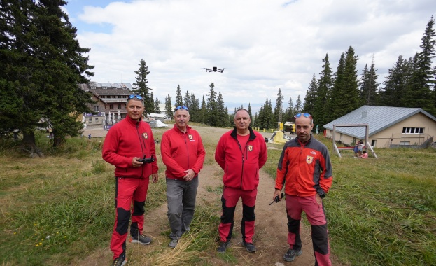 ПСС при БЧК получи четири специализирани високотехнологични дрона с термокамери