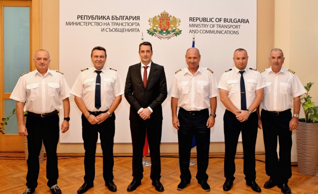 Първите шест пилоти за системата за спешна медицинска помощ по