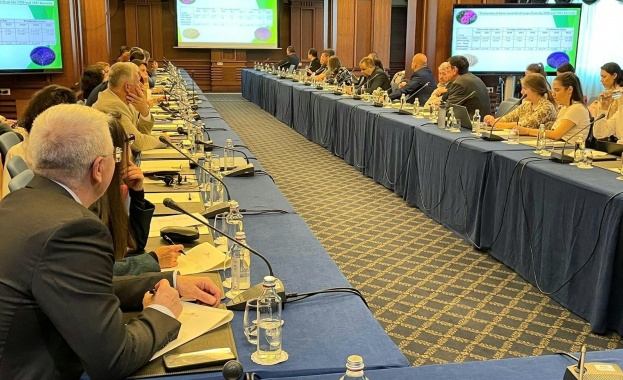 Заместник министрите на земеделието и храните Георги Тошев и Таня Георгиева