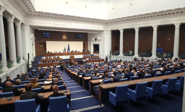 Парламентът прие ветото на президента Румен Радев върху промените в