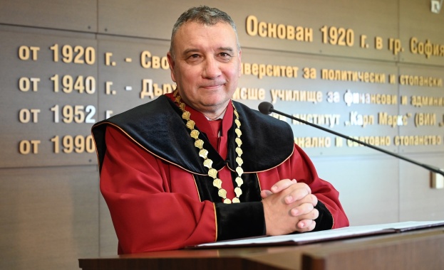 Максимално високата оценка 4 00 получи ректорът на Университета за национално