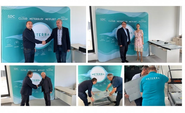 Компанията дарява сървъри за образователни цели и обогатяване на учебната