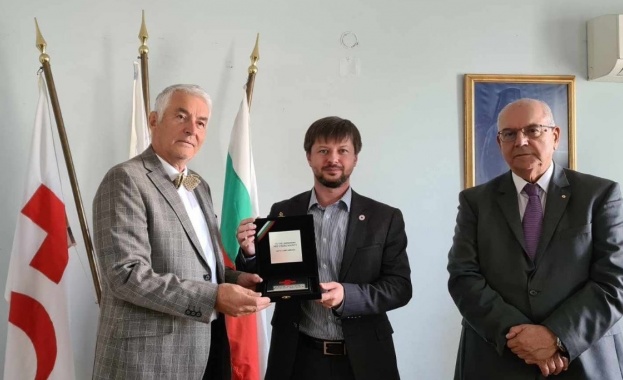 За мен е удоволствие и чест да бъдат тук и