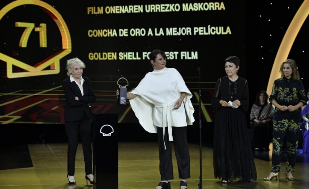Испански филм триумфира на кинофестивала в Сан Себастиан
