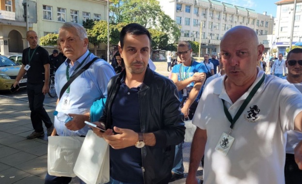 На 7 октомври се проведе четвъртият конгрес на Възраждане Той