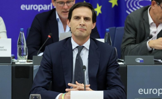 Съветът на ЕС съобщи че е назначил днес Вопке Хукстра