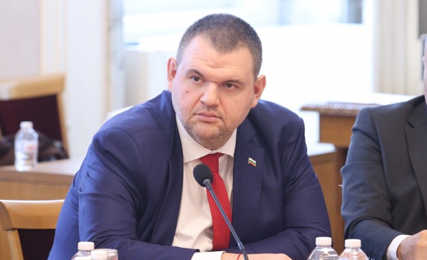 Председателят на ПГ на ДПС Делян Пеевски сезира и ф Главен