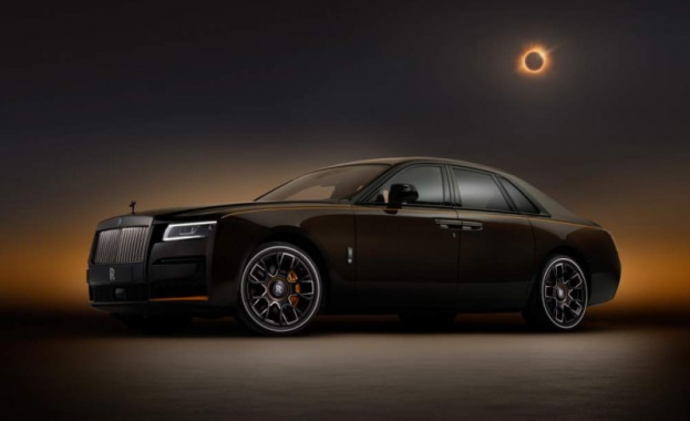 Частната колекция Black Badge Ghost Ekleipsis от Rolls Royce е ограничена