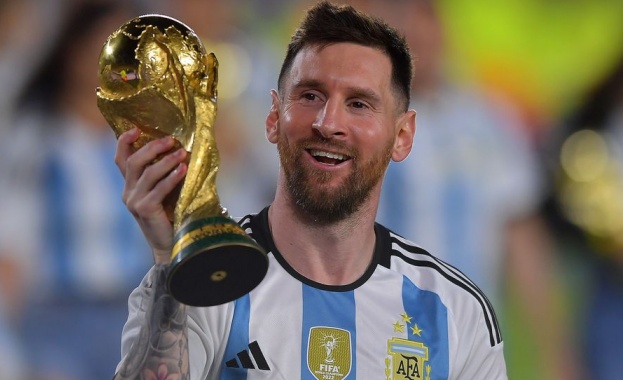 Лионел Меси спечели "Златна топка" за 8-ми път