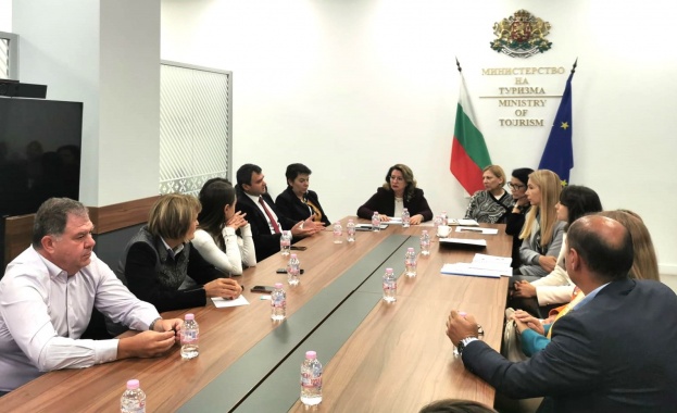 По инициатива на Министерството на туризма бе организирана работна среща