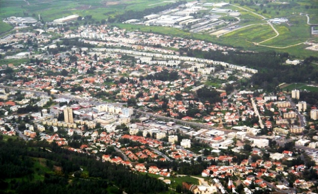 Израел разпореди евакуация за жителите на пограничния северен град Кирят