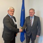 Министър Вътев получи пълна подкрепа от еврокомисаря по земеделие за украинската помощ