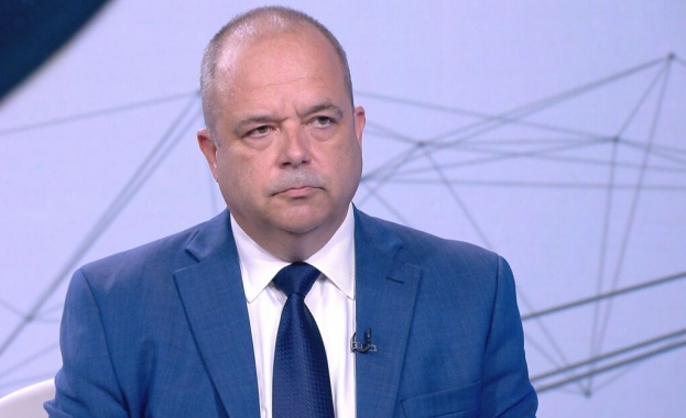 Не знам дали е трудно Уиткоф да бъде подслушван но