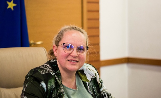 Заместник-министърът на земеделието и храните Таня Георгиева сключи нови 11