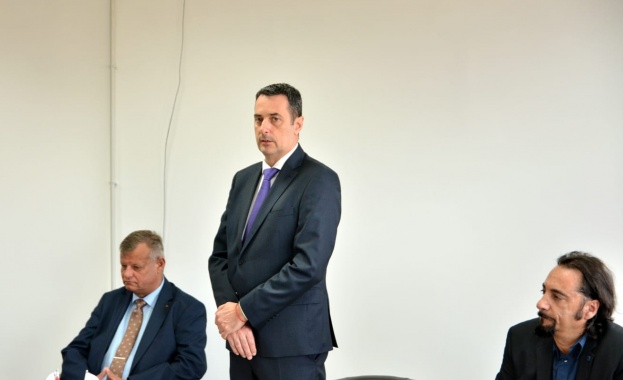 Предстои да закупим бордови устройства за безопасно управление на 89