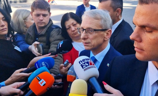 Николай Денков: Хората трябва да са спокойни, че техният вот ще бъде отчетен правилно