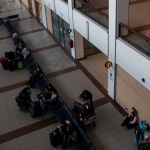 Русия затвори летище в Дагестан, атакувано от aнтиизраелска тълпа заради пътници от Тел Авив