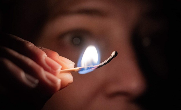 Авторският моноспектакъл на Албена Ставрева Неведение чийто консултант е Явор