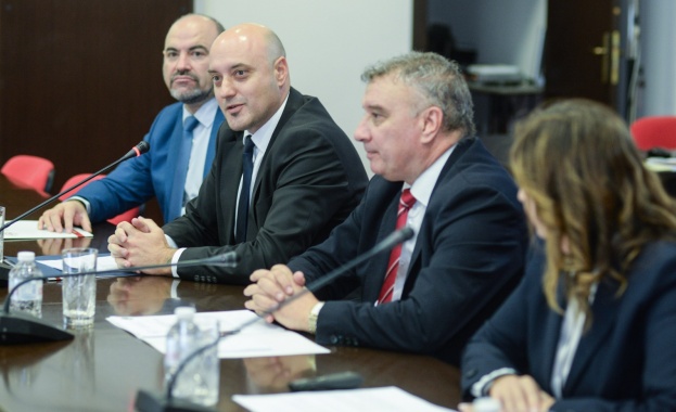 Атанас Славов: Заобикалянето на предварителната оценка за въздействие и на обществените консултации отваря вратите за всякакви закони
