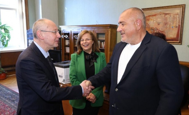 Справянето с демографската криза трябва да е водеща национална кауза