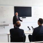 Министър Тагарев: Подкрепяме иновативни високотехнологични решения в областта на космическите изследвания