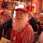 Училище за Дядо Коледа: 50 души взеха дипломи за помощници на Добрия старец