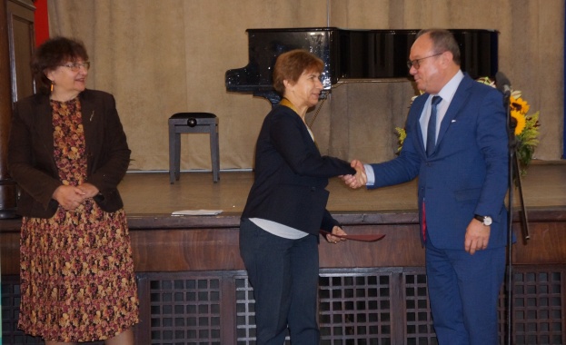 Трима учени от Българската академия на науките получиха почетен знак
