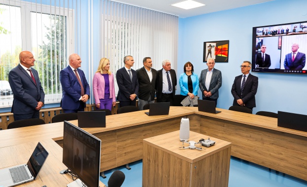 С 30 000 лева Министерството на образованието и науката подпомогна