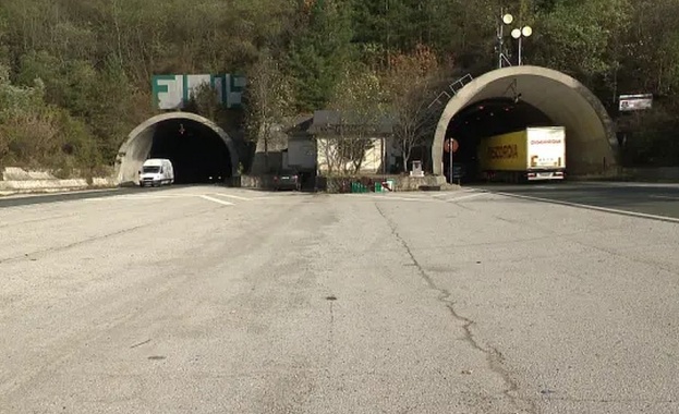 От 8 ноември започва основен ремонт на тунелите Топли дол