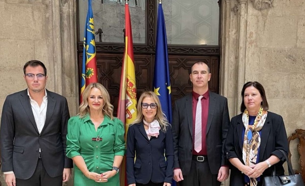 Министър Стойчева и рег. министър на иновациите във Валенсия обсъдиха сътрудничество в иновациите, предприемачеството и стартъпите