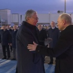 Руският президент Путин пристигна в Казахстан за среща с Токаев