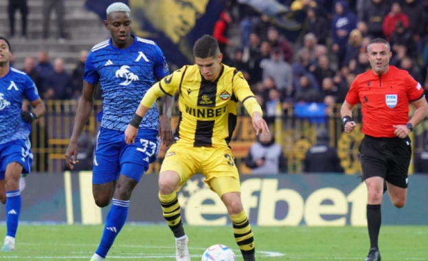 Левски и Ботев Пловдив завършиха наравно 1 1 на стадион Георги