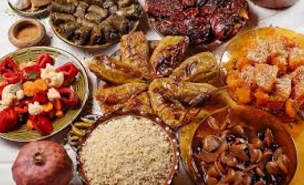 Трапезата за Бъдни вечер е много специална тя е