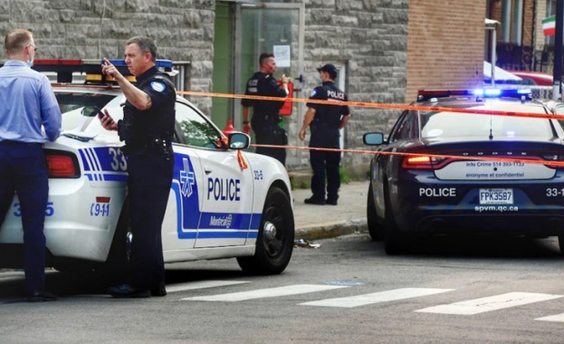 Двама възрастни и четири деца са открити мъртви в къща