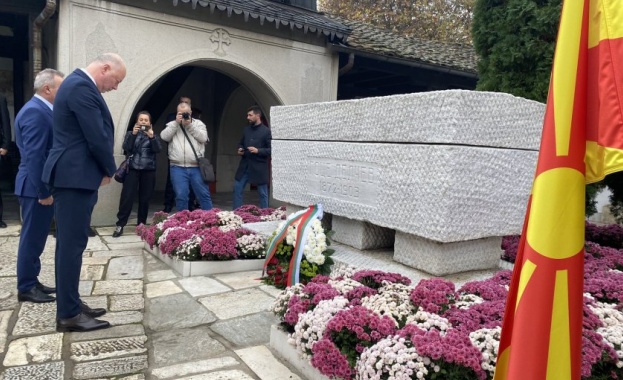 Председателят на Народното събрание Росен Желязков посланикът ни в Република