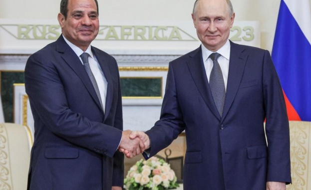 Руският президент Владимир Путин и неговият египетски колега Абдел Фатах