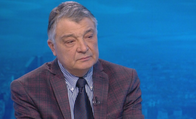 Николай Свинаров: Помощта от САЩ и ЕС за Украйна се забави