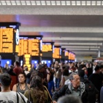 Обща стачка в Италия, синдикатите зоват ресурсите "да бъдат отнети от войната"